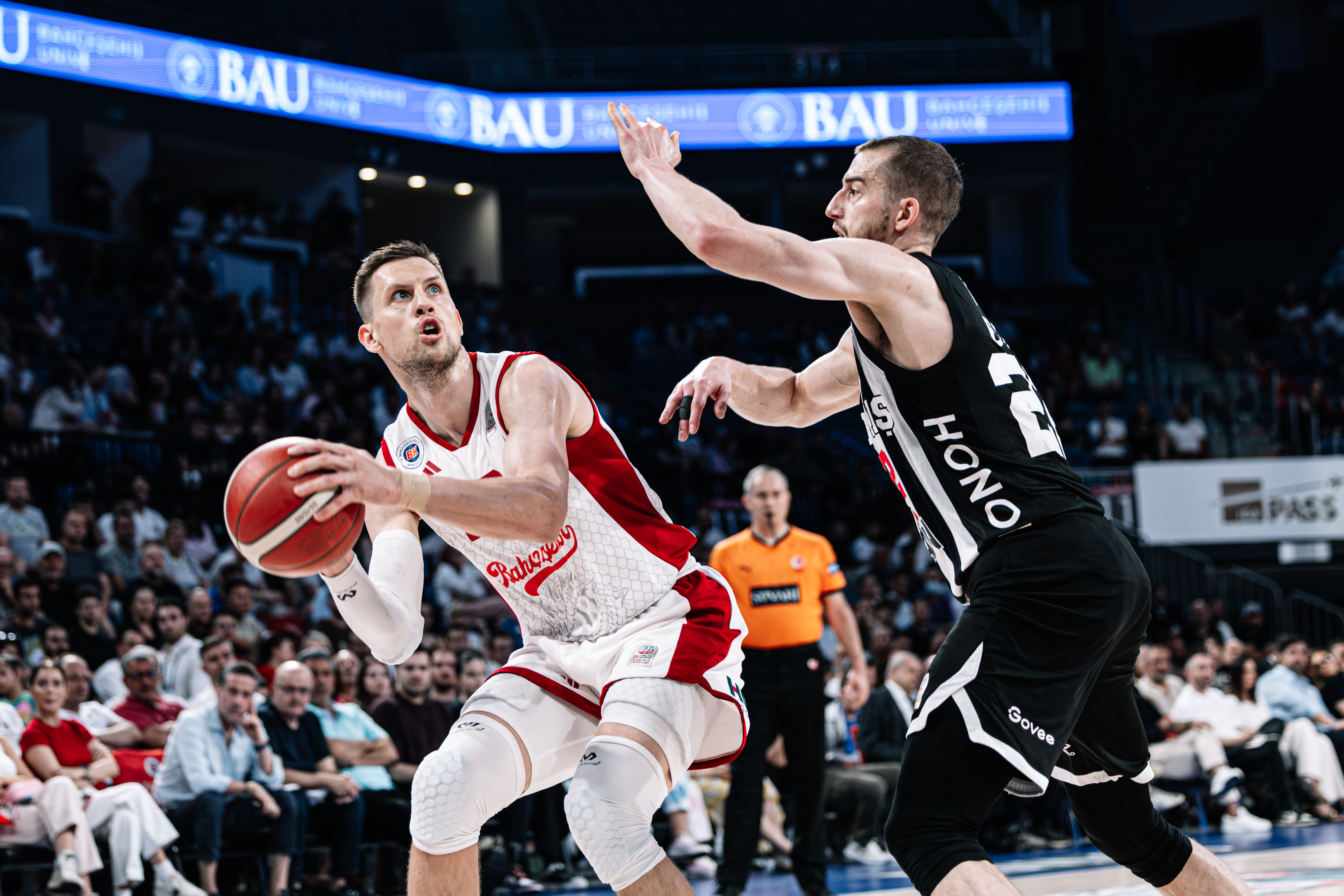 BSL 2025-2026 Sezonu | Play-off | Yarı Final | 3. Maç | Bahçeşehir Koleji - Beşiktaş Gain