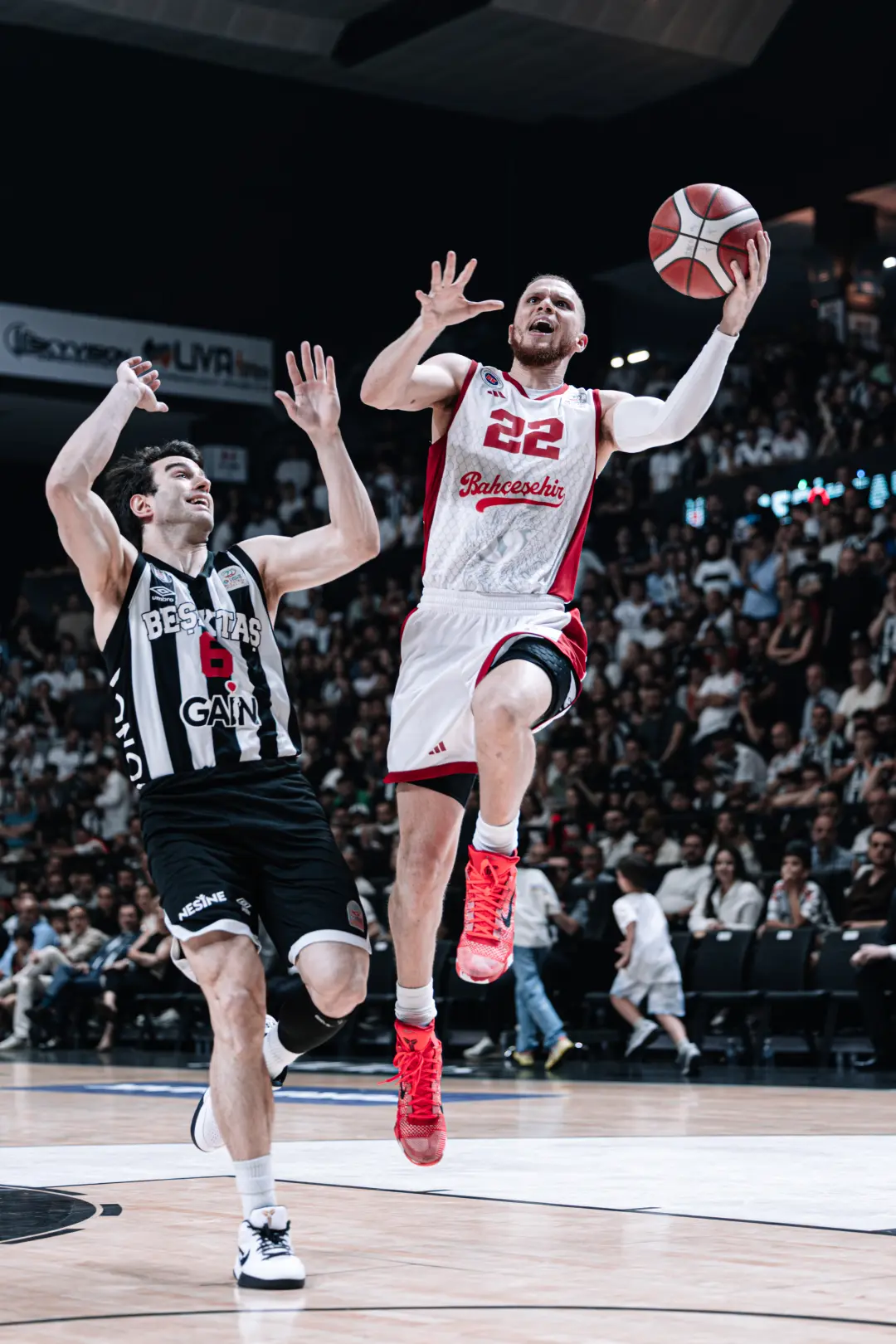BSL 2025-2026 Sezonu | Play-off | Yarı Final | 5. Maç | Beşiktaş Gain - Bahçeşehir Koleji