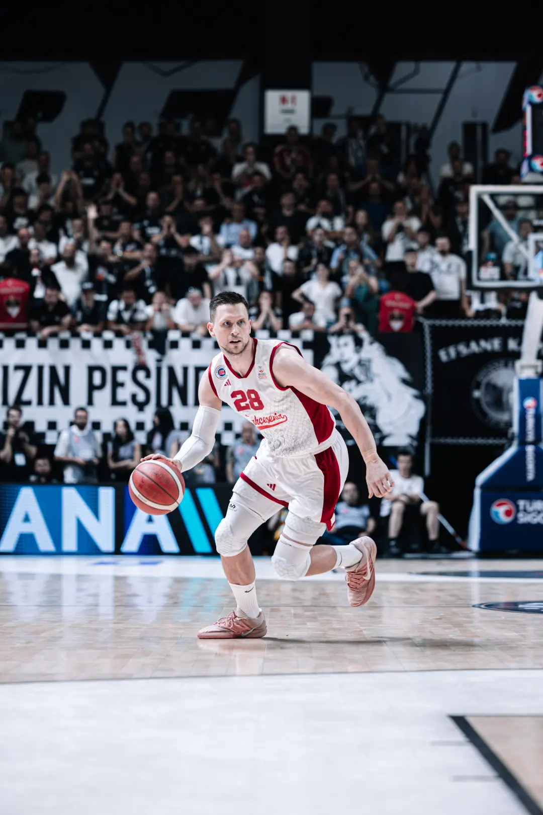 BSL 2025-2026 Sezonu | Play-off | Yarı Final | 5. Maç | Beşiktaş Gain - Bahçeşehir Koleji