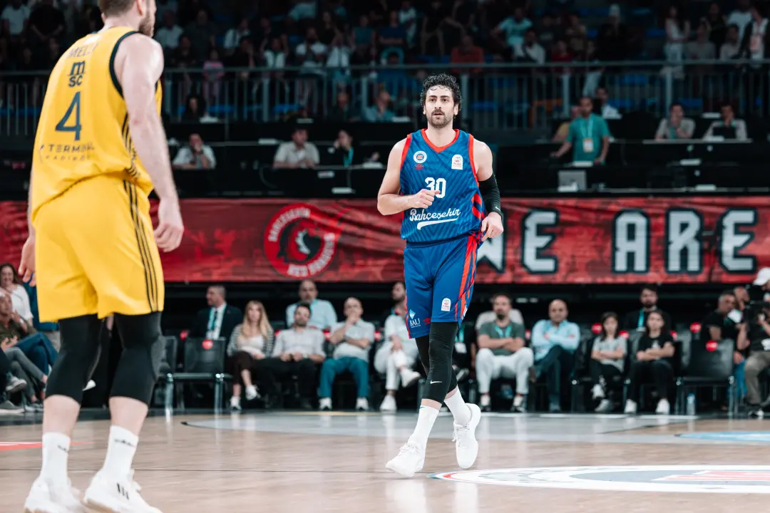 BSL 2024 - 2025 Sezonu | Play-off | Yarı Final | 3. Maç | Bahçeşehir Koleji - Fenerbahçe Beko