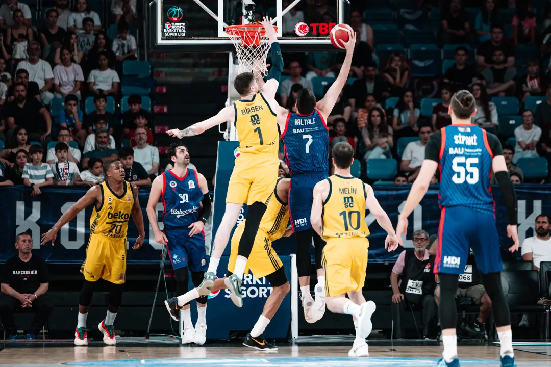BSL 2024 - 2025 Sezonu | Play-off | Yarı Final | 3. Maç | Bahçeşehir Koleji - Fenerbahçe Beko
