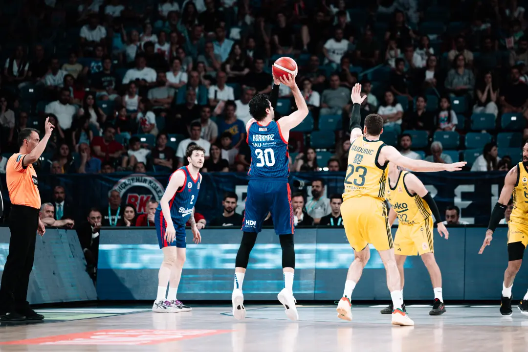 BSL 2024 - 2025 Sezonu | Play-off | Yarı Final | 3. Maç | Bahçeşehir Koleji - Fenerbahçe Beko