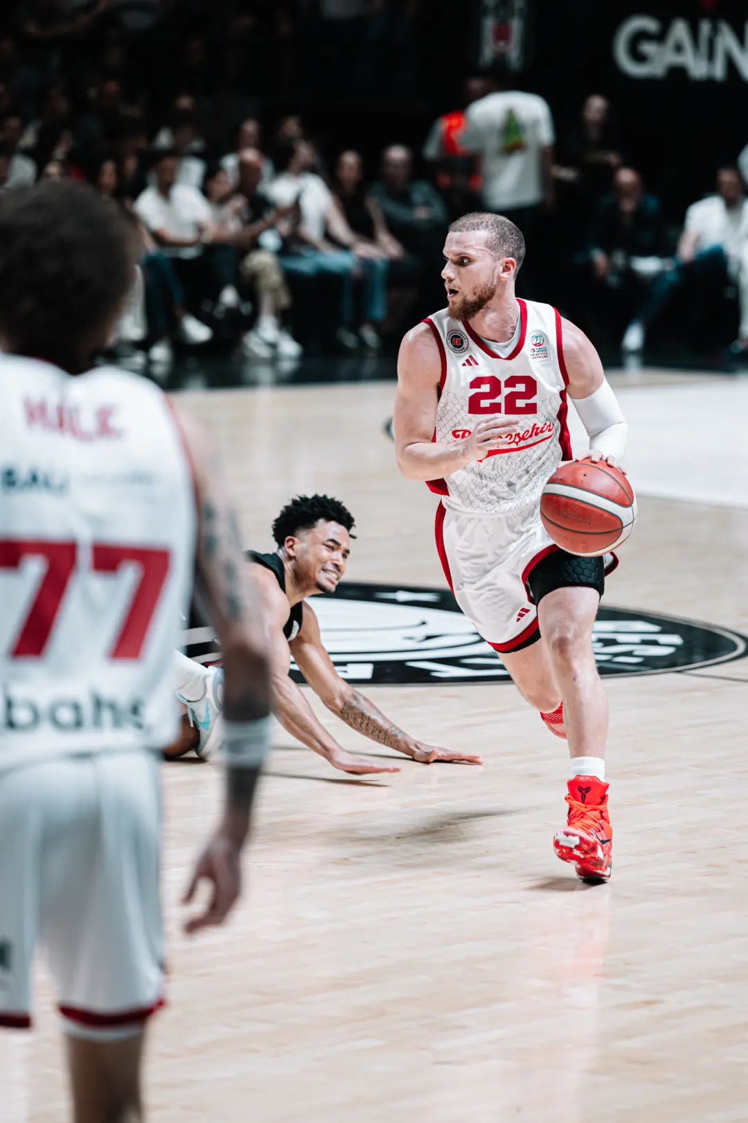 BSL 2025-2026 Sezonu | Play-off | Yarı Final | 2. Maç | Beşiktaş Gain - Bahçeşehir Koleji
