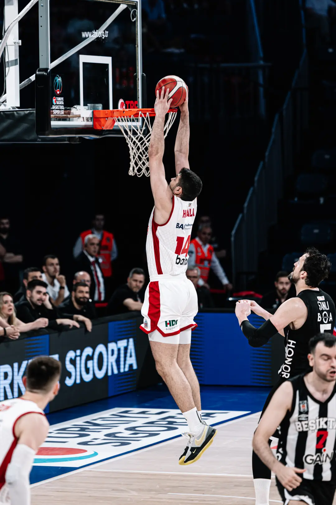 BSL 2025-2026 Sezonu | Play-off | Yarı Final | 3. Maç | Bahçeşehir Koleji - Beşiktaş Gain