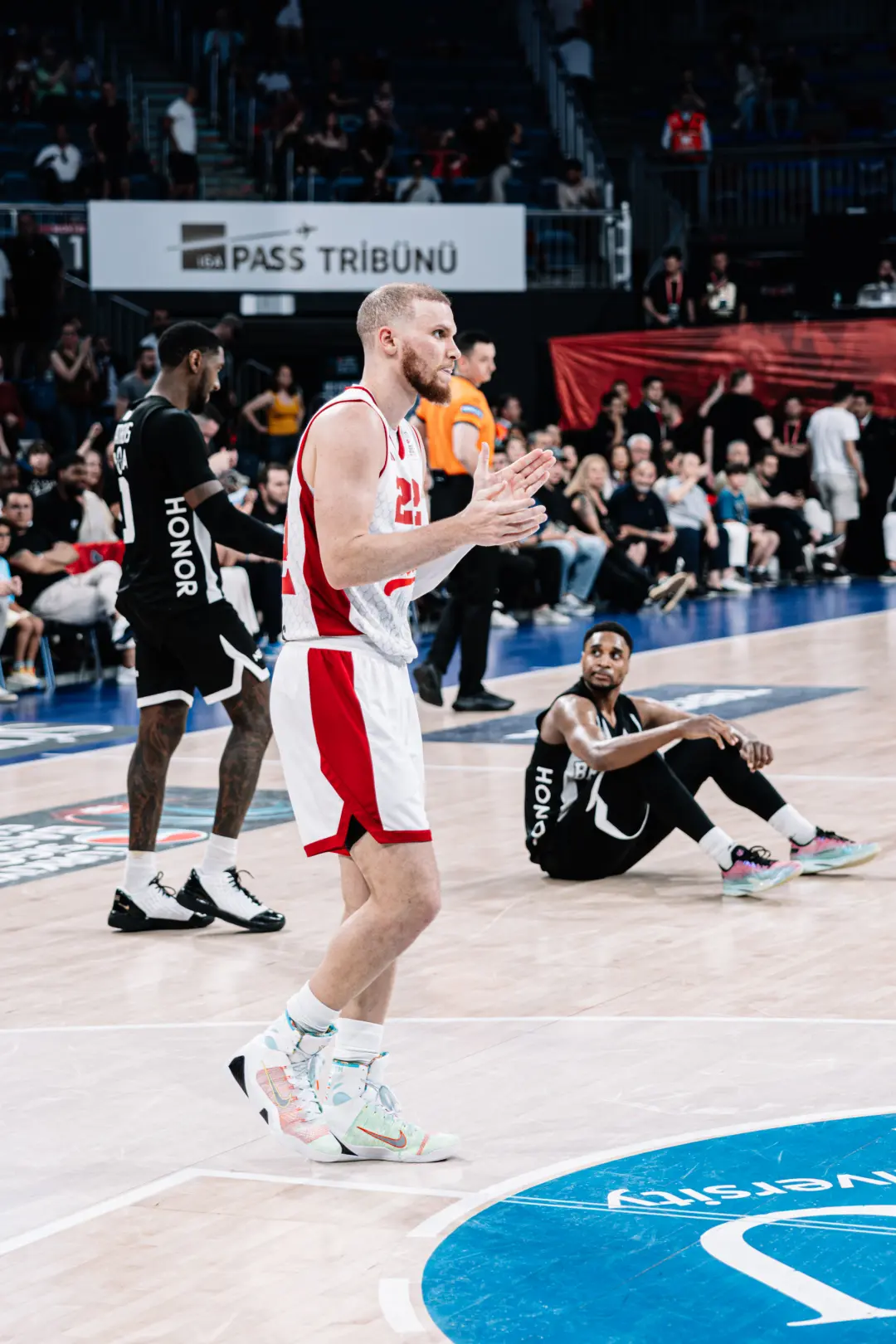 BSL 2025-2026 Sezonu | Play-off | Yarı Final | 3. Maç | Bahçeşehir Koleji - Beşiktaş Gain