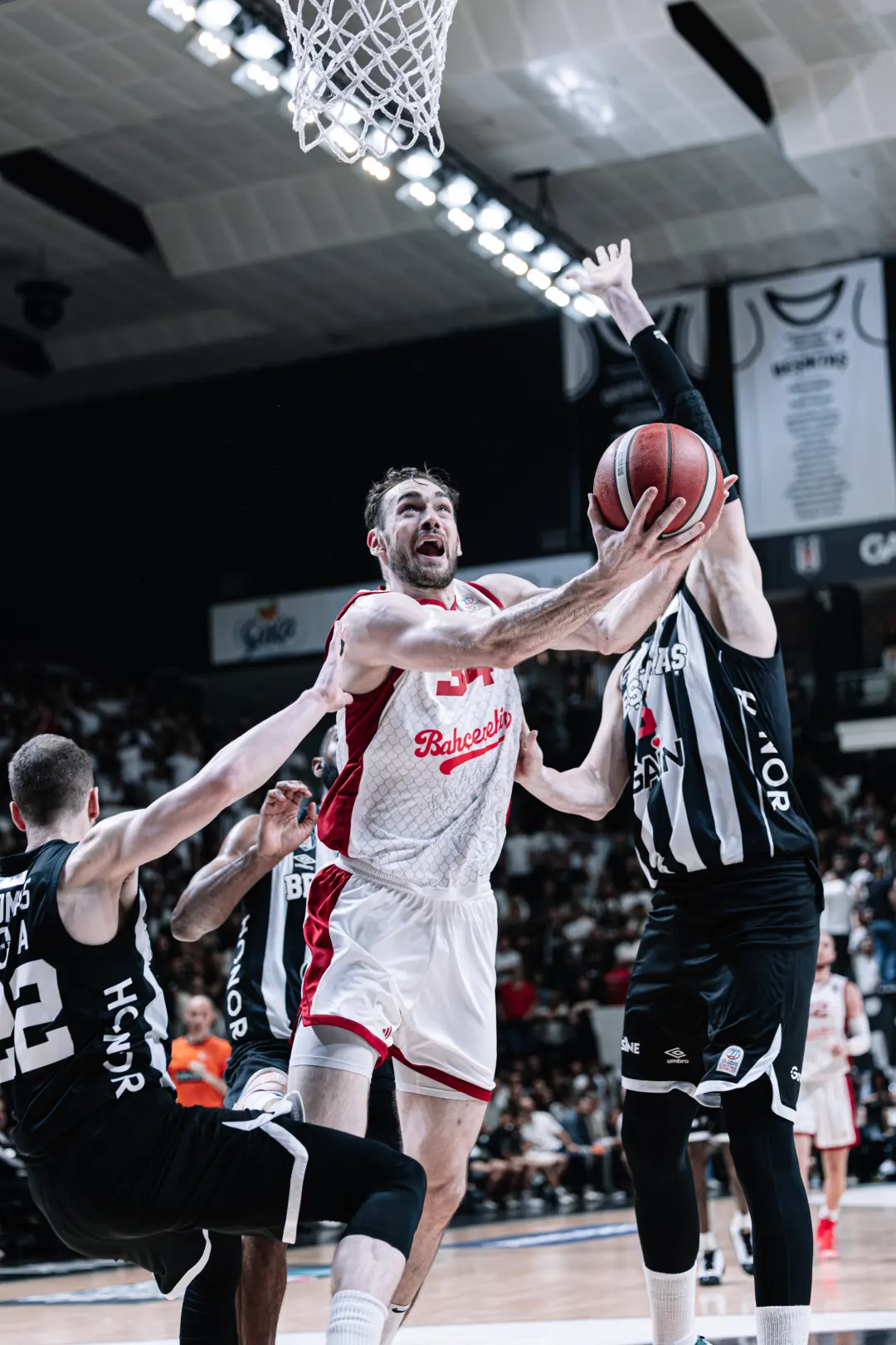 BSL 2025-2026 Sezonu | Play-off | Yarı Final | 5. Maç | Beşiktaş Gain - Bahçeşehir Koleji