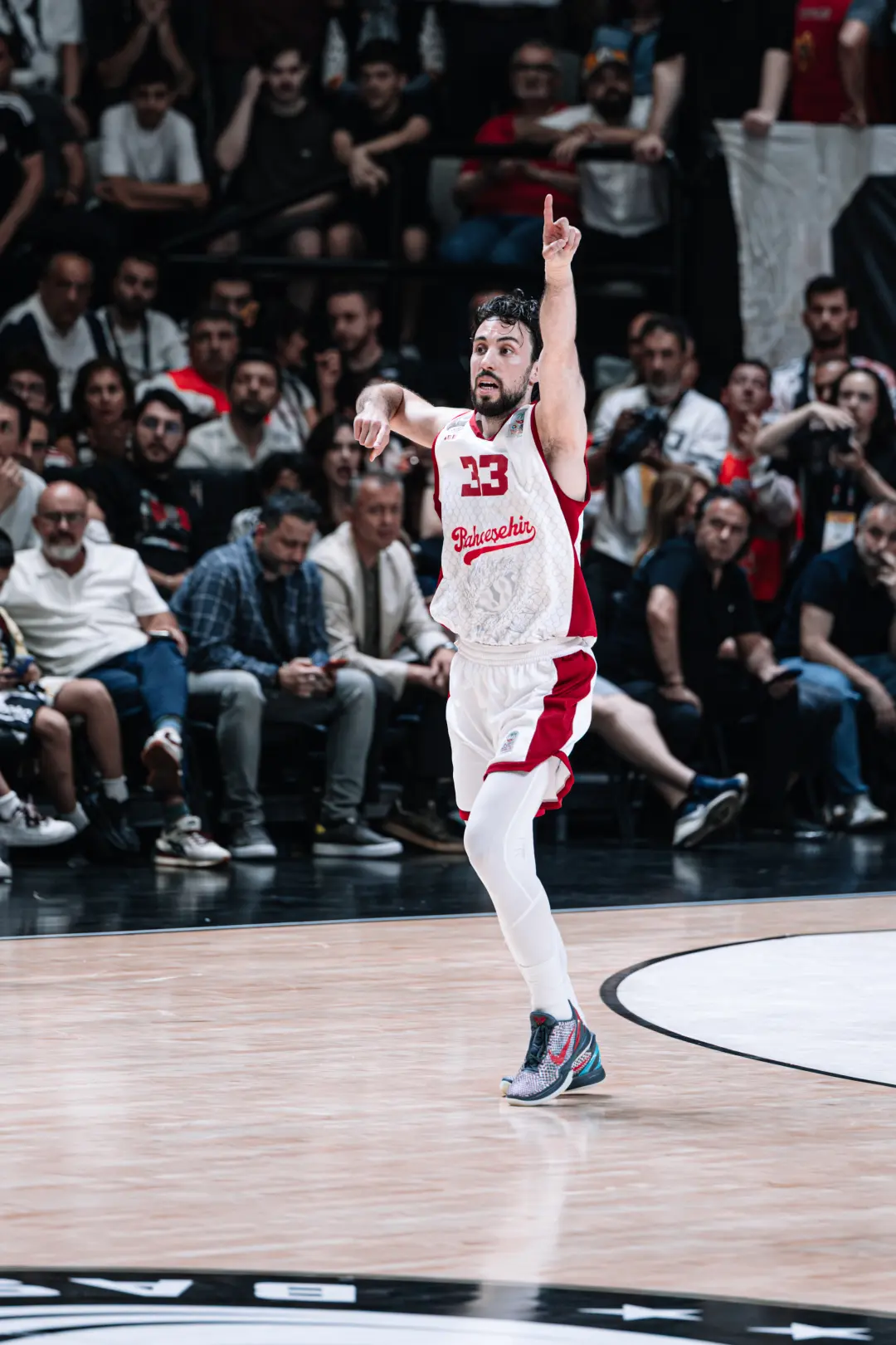 BSL 2025-2026 Sezonu | Play-off | Yarı Final | 5. Maç | Beşiktaş Gain - Bahçeşehir Koleji