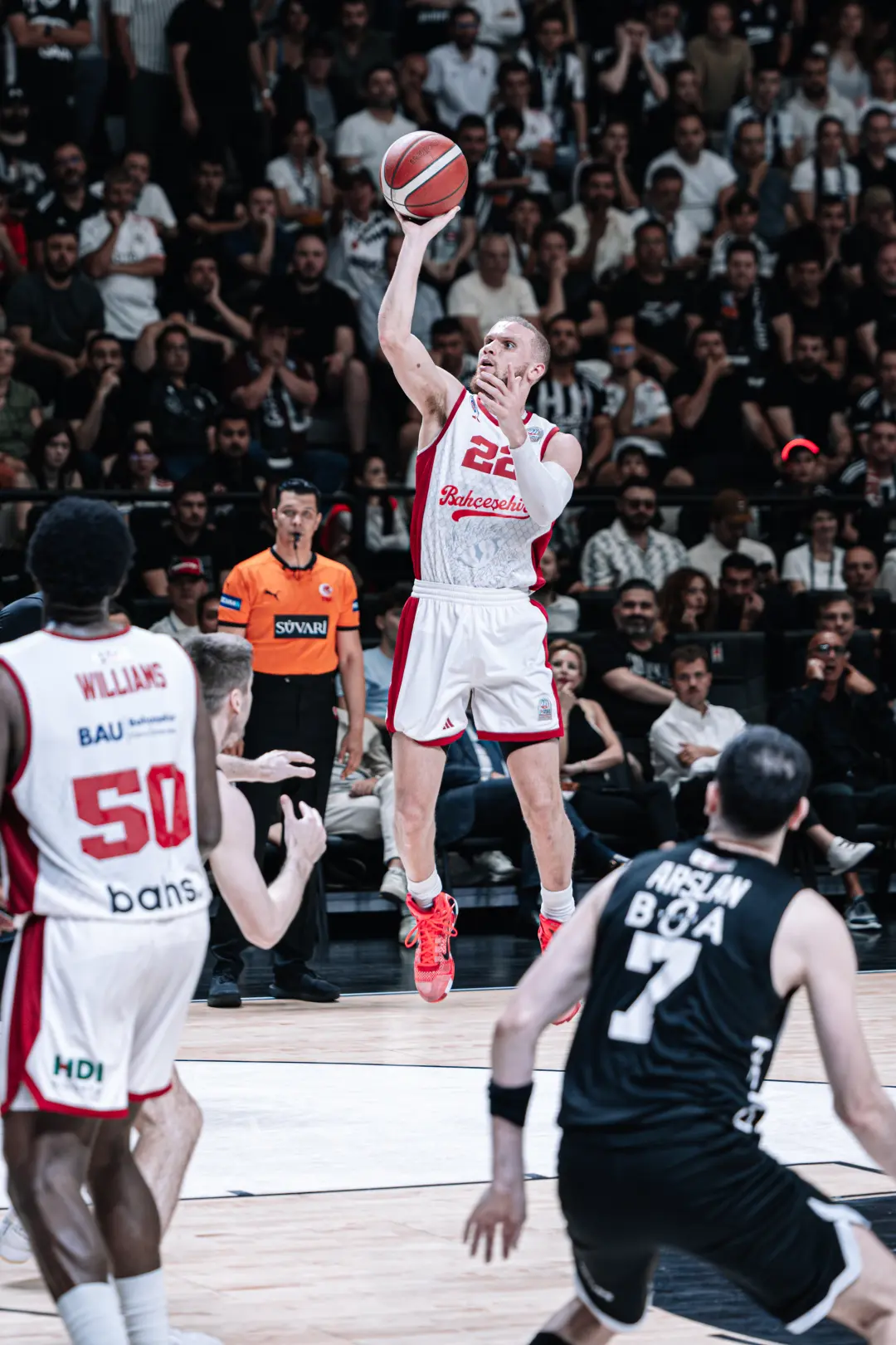 BSL 2025-2026 Sezonu | Play-off | Yarı Final | 5. Maç | Beşiktaş Gain - Bahçeşehir Koleji